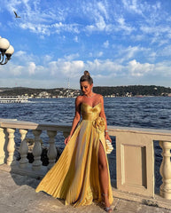 Lunivop Shiny Strapless Golden Flods Evening Dress With Slit Custom Made Pleated Prom Party Dress With Flower Ever Pretty Woman Clothes