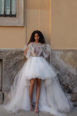 Lunivop Chic White High Low Train Wedding Dresses Puffy A Line Tulle Flare Pleat Sleeves Bridal Gowns Flowers Bride Party Wear Customize