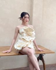 Lunivop Beige 3D Flowers Short Mini Cocktail Homecoming Dress Satin Strapless Above Knee Prom Party Wedding Gala Special Events Dresses