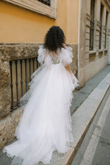 Lunivop Chic White High Low Train Wedding Dresses Puffy A Line Tulle Flare Pleat Sleeves Bridal Gowns Flowers Bride Party Wear Customize