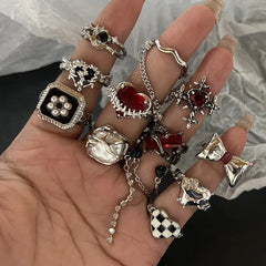 Lunivop Opal Irregular Natural Stone Rings Red White Opal Aesthetic Rings for Women Y2K Gothic Animal Tail Spider Ring Creative Jewelry