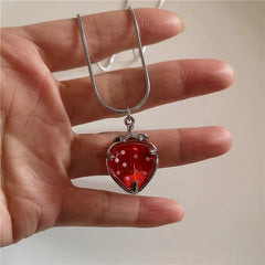 Lunivop Y2K Strawberry Pendant Necklace Choker for Women Children Jewelry Imitation Pearl Neck Clavicle Chain Cute Accessories New