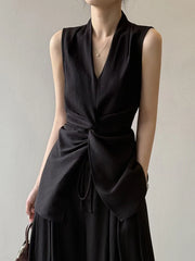 Lunivop Vintage V Neck White Tanks Women Casual Streetwear Retro Slim Tanks Simple Retro Elegant Sleeveless Female Design Tops New