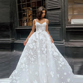 Lunivop Vintage A Line Lace Wedding Dresses Sweetheart Princess Appliques 3D Flowers A-Line Bridal Gowns Bohemia Sleeveless Bride Dress