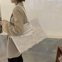 Lunivop Harajuku White Large Capacity Tote Bag Women Retro Elegant Pearl Tassel Casual Shoulder Bag Female Elegant Handbag Purse