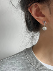 Lunivop New Trendy Simple Advanced Grey Pearl Heart Earrings for Women High-end Silver Needle Studs Sweet Elegant Party Jewelry