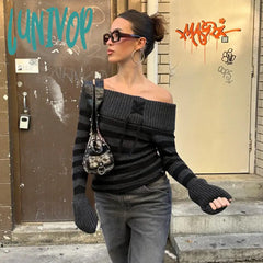womens fashion American-Style Retro Black and Gray Striped Stitching off-Shoulder Sweater Street Style Slim-Fit Flanging Lace-up New Woolen Top
