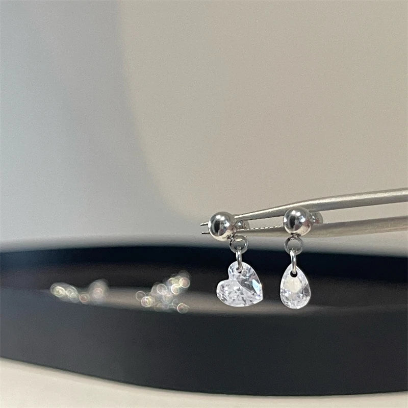 Lunivop 1PCS Love Heart Transparent Zircon Pendant Stainless Steel Ear Bone Nail New Trendy Screws Earrings Piercing Body Jewelry