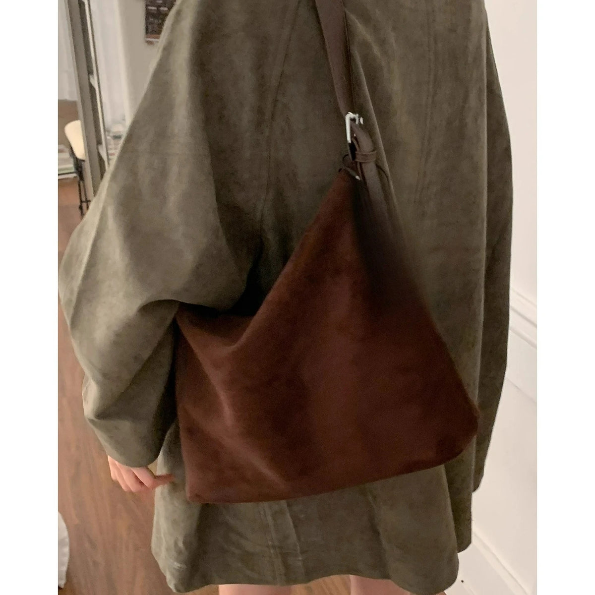 Lunivop  New Korean Retro Fashion Shoulder Versatile Commuter Tote Bags Autumn and Winter Underarm Bag for Women