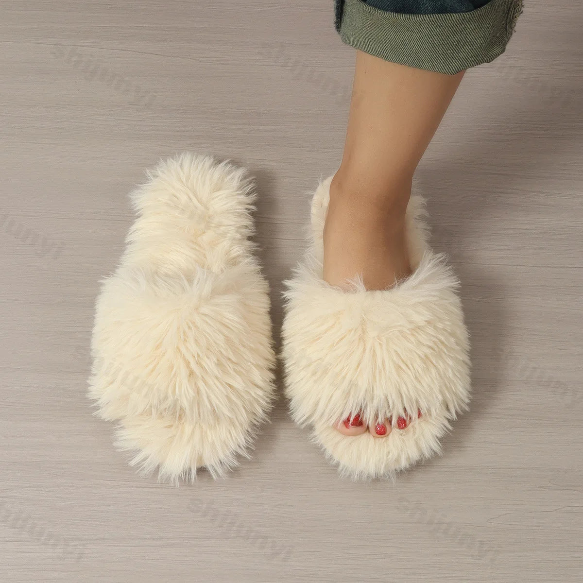 Lunivop New Women Designer Fur Slides Slippers Open Toe Slip on Flat Indoor Plush Slippers Home Bedroom Fuzzy Casual Outdoor Comfy Flats