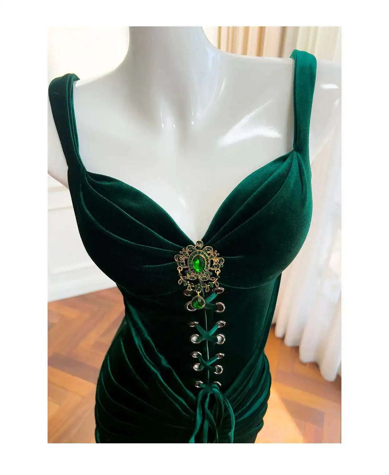 Lunivop French Slim Fit Temperament Waist Strap Strapless Waist Bag Dress With Tied Straps Pleated Velvet Dresses Female