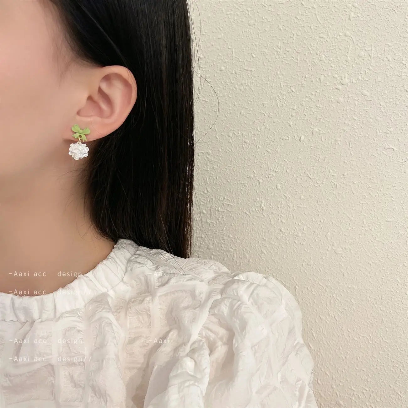 Lunivop Cute Summer Beach White Flower Pendant Earrings for Womne Wedding Party Aesthetic Jewelry