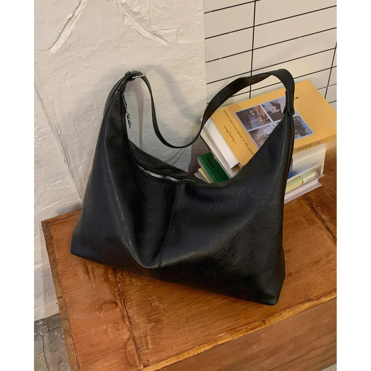 Lunivop  Korean Tote One Shoulder Large Bags for Women in Winter New Retro Large Capacity Underarm Bag