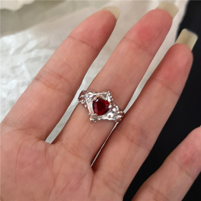 Lunivop Irregular Red Crystal Glass Heart Aesthetic Rings For Women Y2K Gothic Animal Spider Ring Creative Grunge Jewelry Accessories