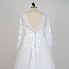 Lunivop  V Neck Bridal Gowns Lace Applique White Full Sleeve Robe De Mariée New Summer Wedding Dresses Royal Women