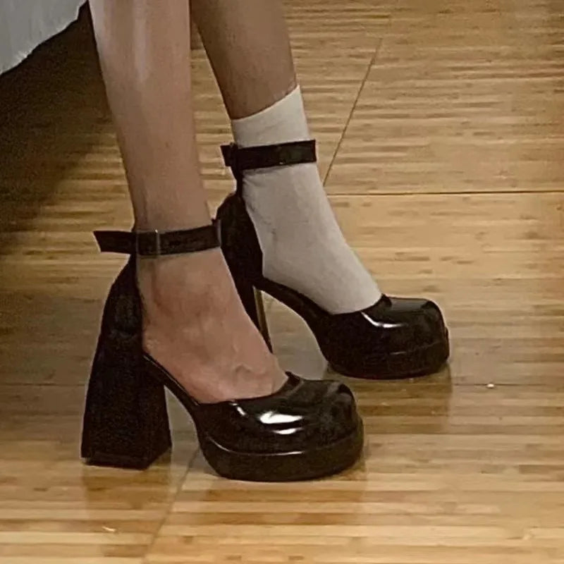 Lunivop  French Women's New Fashion Vintage Small Hollow Heeled Single Shoes