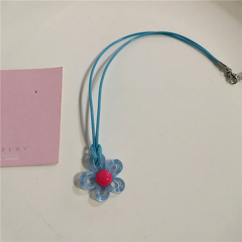 Lunivop Y2K Acrylic Flower Star Pendant Choker Colorful Red Blue Beaded Necklace For Women Aesthetic Jewelry Boho Accessories Wholesale