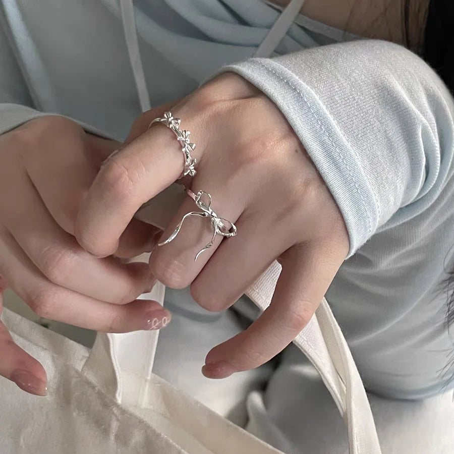 Lunivop Romantic Lovely Silver Color Bow Tie Ribbon Rings for Women Exquisite Fashion Geometric Lines Open Finger Ring Jewelry Gift