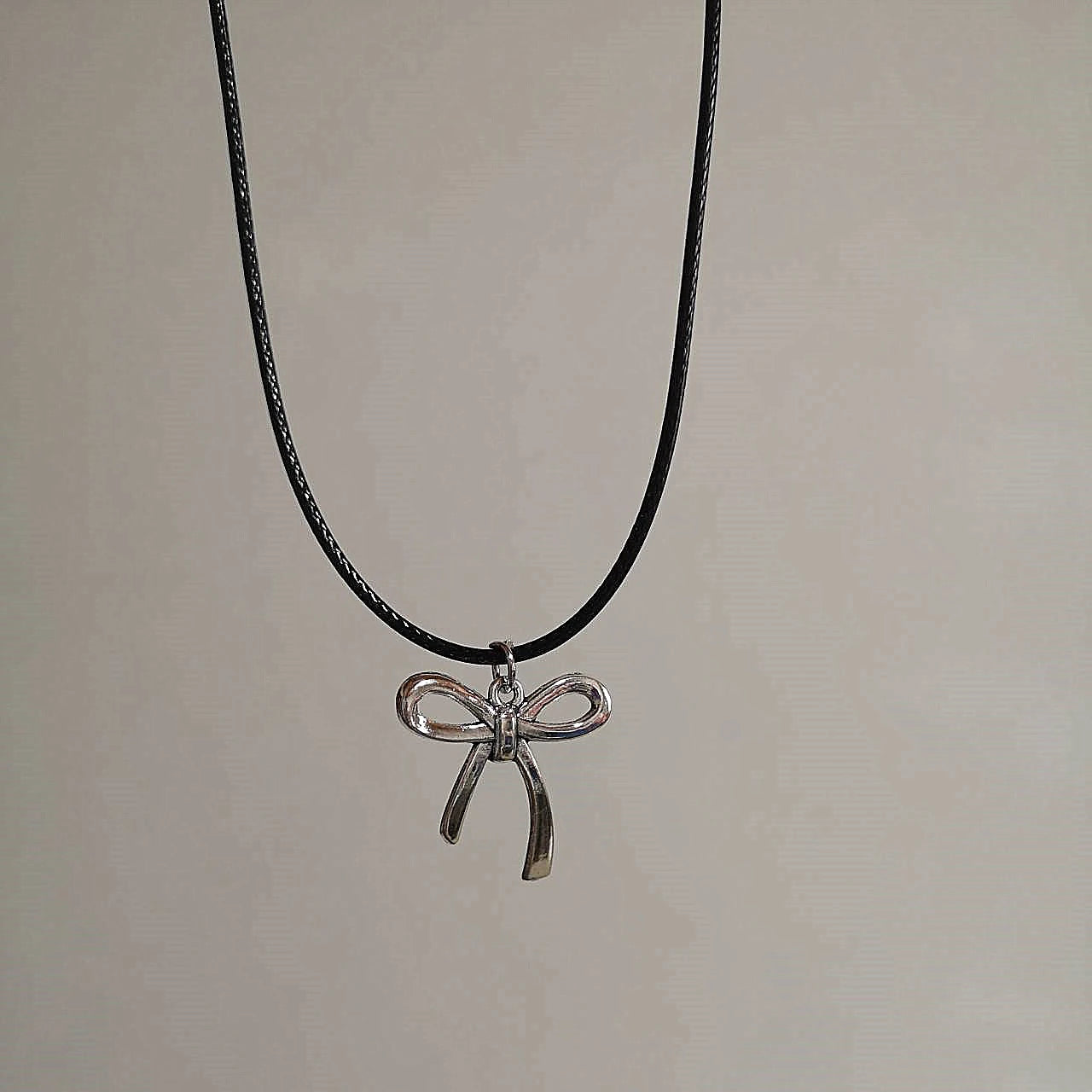 Lunivop Goth Y2K Bowknot Pendant Pink Black Leather Rope Necklace For Girl Aesthetic EMO 2000s Antique Silver Color Jewelry Accessories