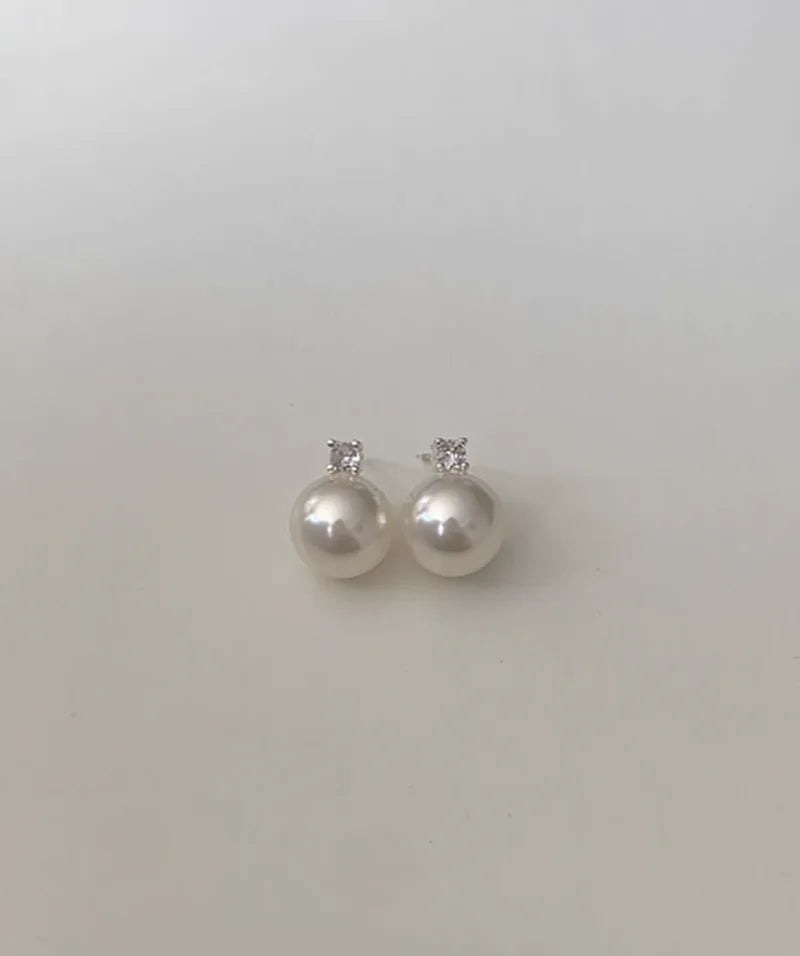 Lunivop New Fashion Classic Exquisite Pearl Stud Earrings for Women Simplicity Vintage Pearl Earrings Party Jewelry Gift