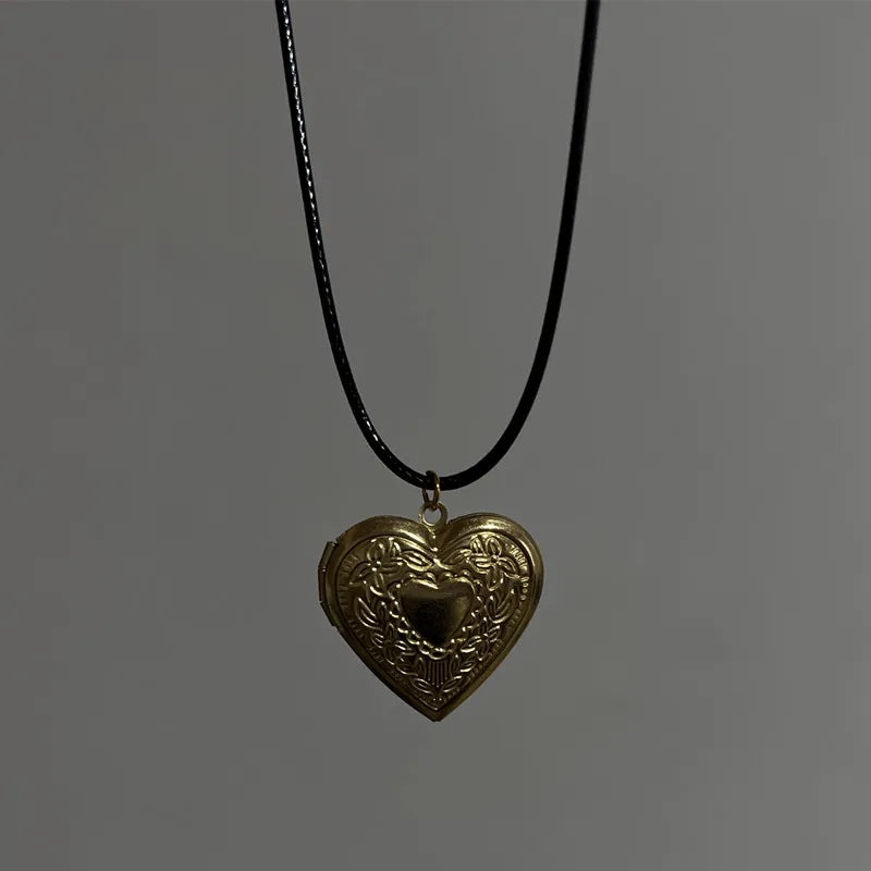 Lunivop Love Heart Secret Message Locket Necklace Pendant Vintage Gift For Lover Couples Custom Message Fashion Jewelry