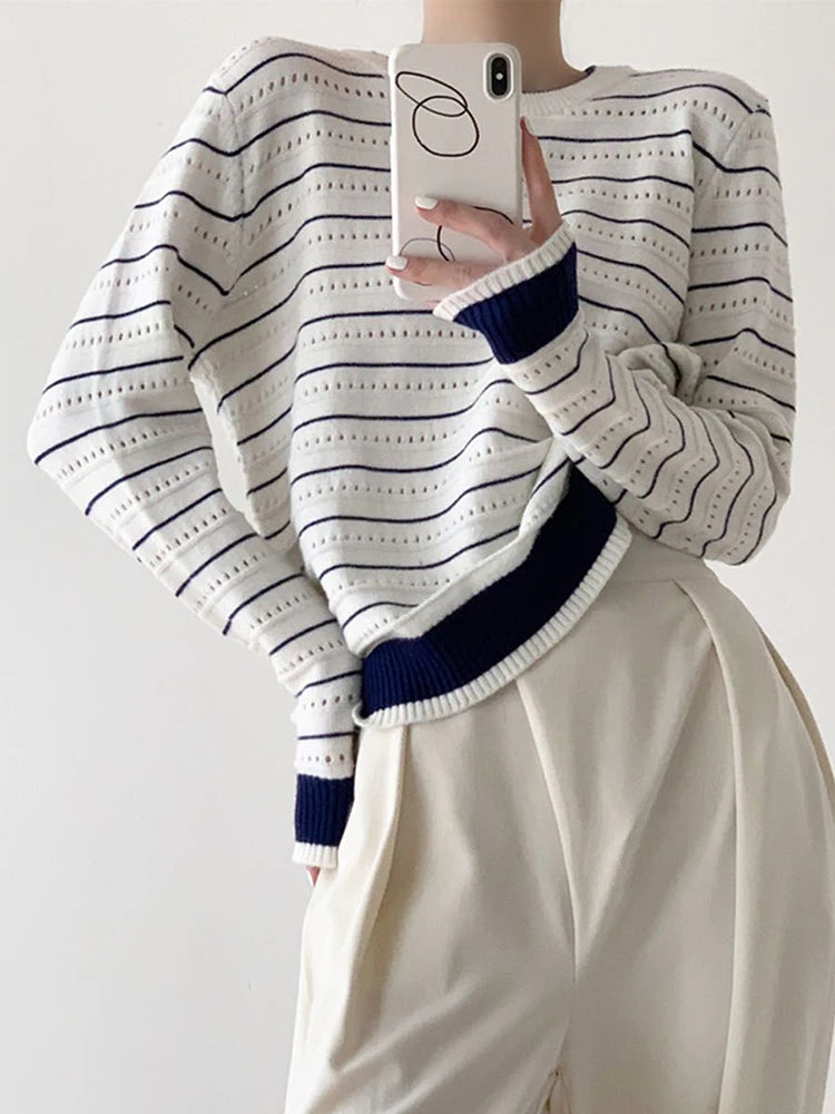 Lunivop Vintage Elegant Striped Sweaters Women Loose O Neck Hollow Out Knitted Pullover French Retro Long Sleeve Casual Jumper Tops
