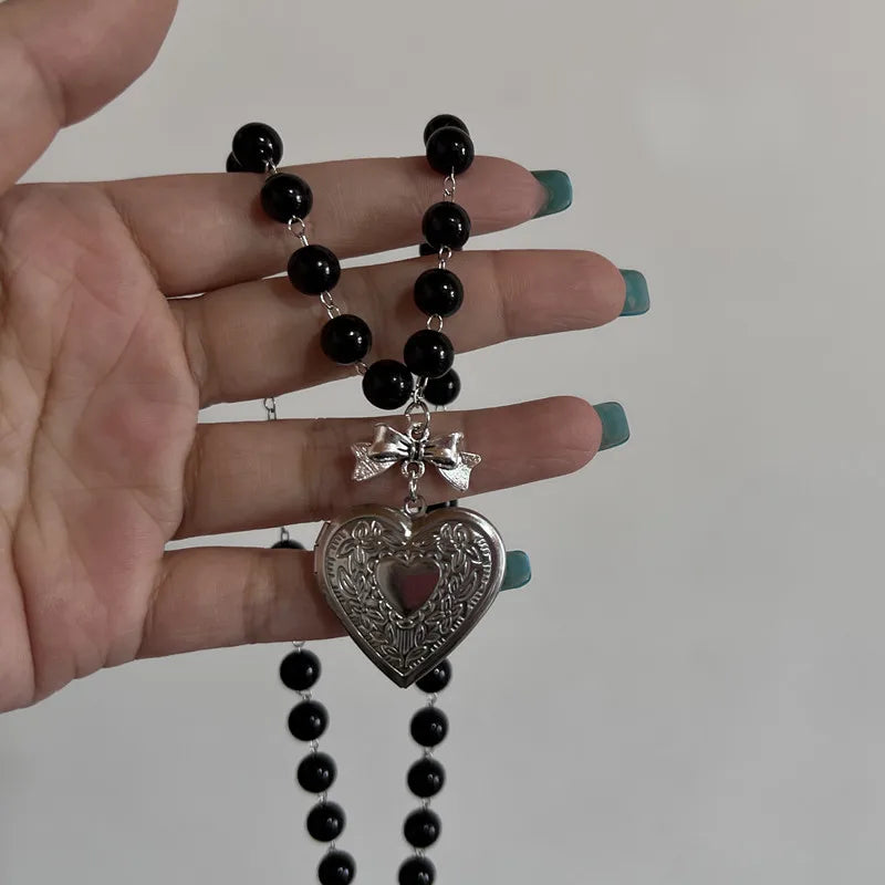 Lunivop Large Red Glass Heart Rosary Necklace Black Beaded Charm Goth Punk Hip Hop Rock Jewelry Accessories Gift Pendant Choker