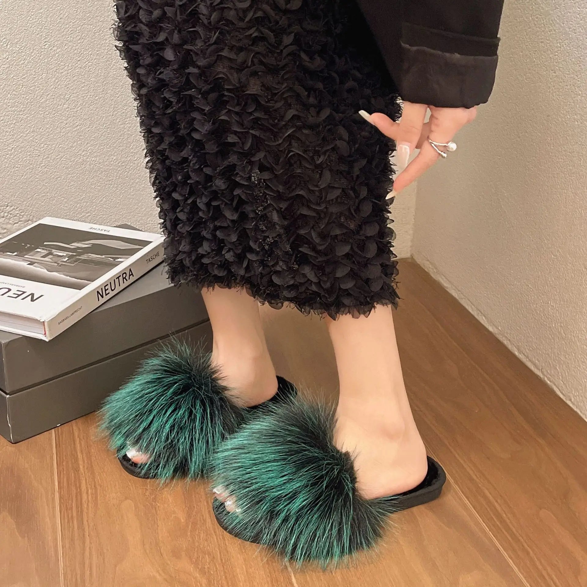 Lunivop Fashion Women Furry Slippers New Spring Fox Hair Fluffy Sandals Woman Solid Color Low Heels Flat Slippers Zapatos De Mujer