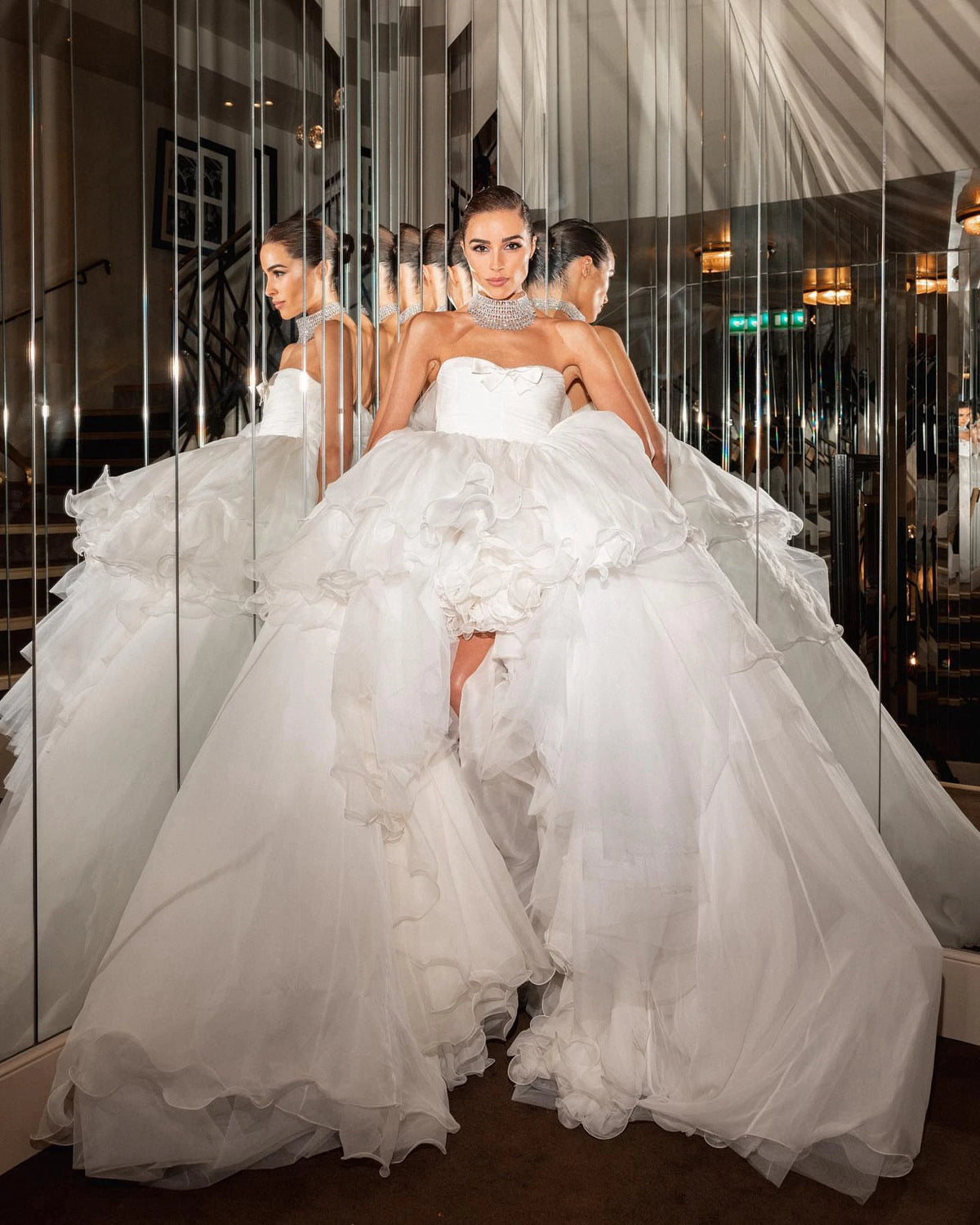 Lunivop Extra Puffy Mesh Prom Ball Gowns Vintage Strapless Ruffles Tiered Tulle Wedding Formal Party Dress High Low Long Celebrity Dress