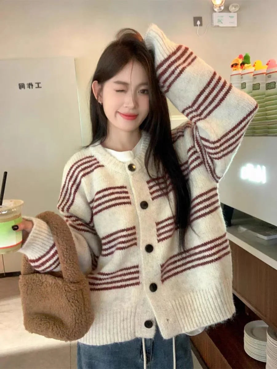 Lunivop Women Cardigan Sweater Striped Crew Neck Button-up Sweater Jacket Comfy Cozy Slouchy Cardi Autumn Winter French Chic Outfit