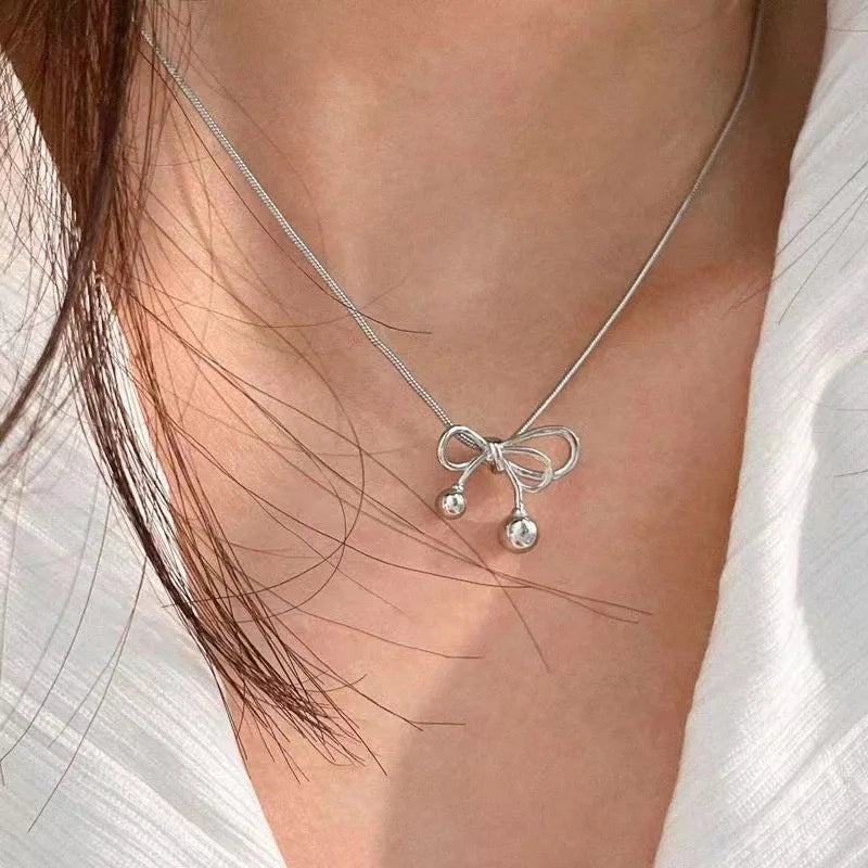 Lunivop New Trendy Silver Color Bow Pendant Necklace For Woman Simple Metal Bow Ribbon Clavicle Chain Necklace Party Jewelry Gifts