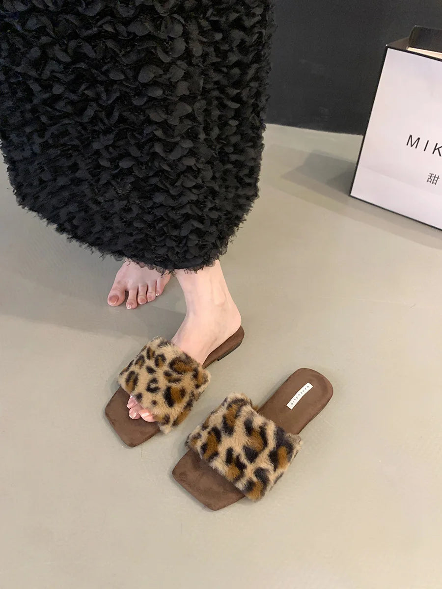 Lunivop Plush House Slippers for Women Flat Sandals New Fashion Leopard Fuzzy Open Toe Slippers Anti Skid Ladies Slip on Mules