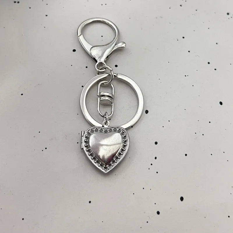 Lunivop Photo Frame Heart Locket Keychains y2k Handmade Heart-Shaped Small Box Fairy tale Keyring Gift for her