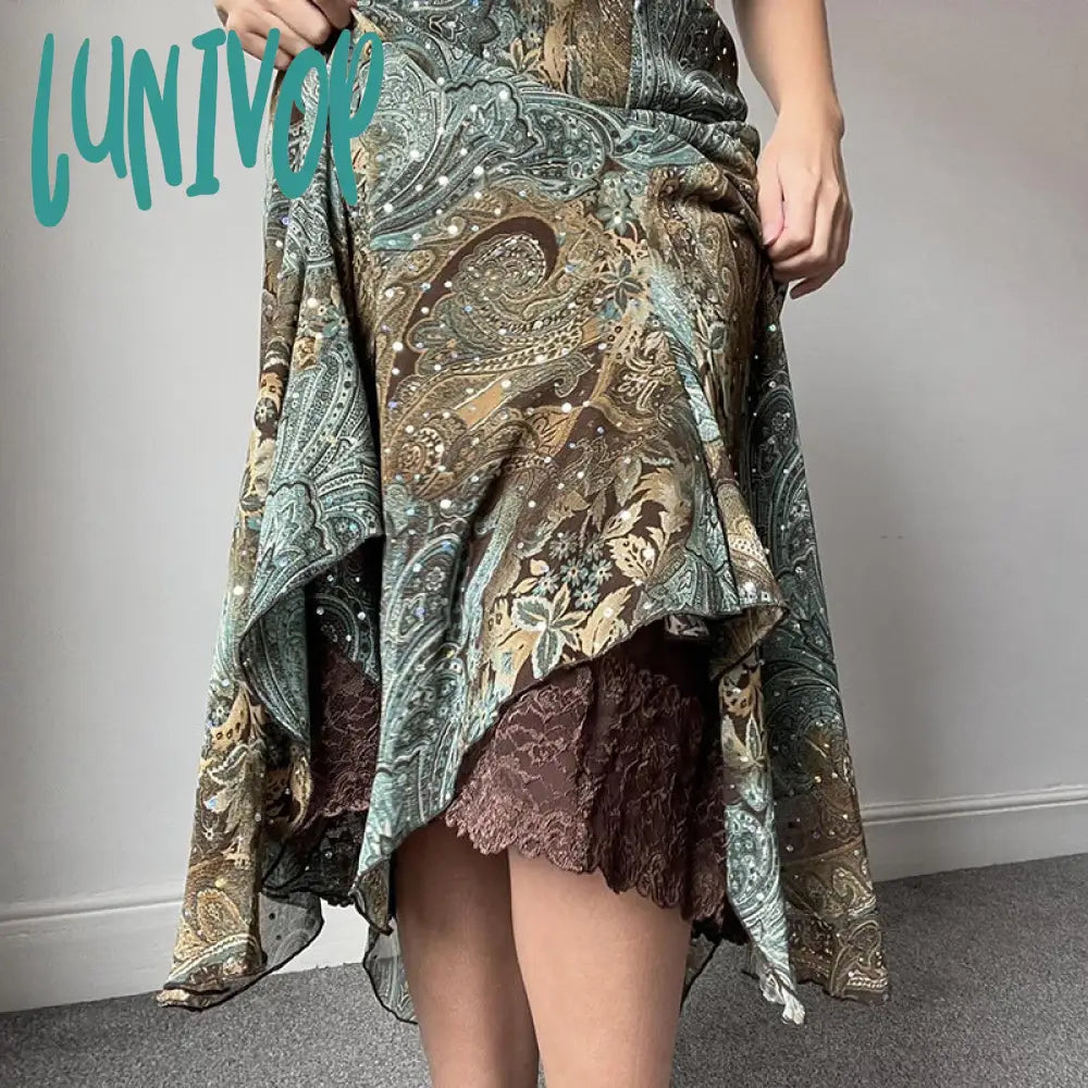 hipster dress to impress Women's Retro American Style Contrast Color Pattern Irregular Skirt Double-Layer Stitching Design Long Skirt
