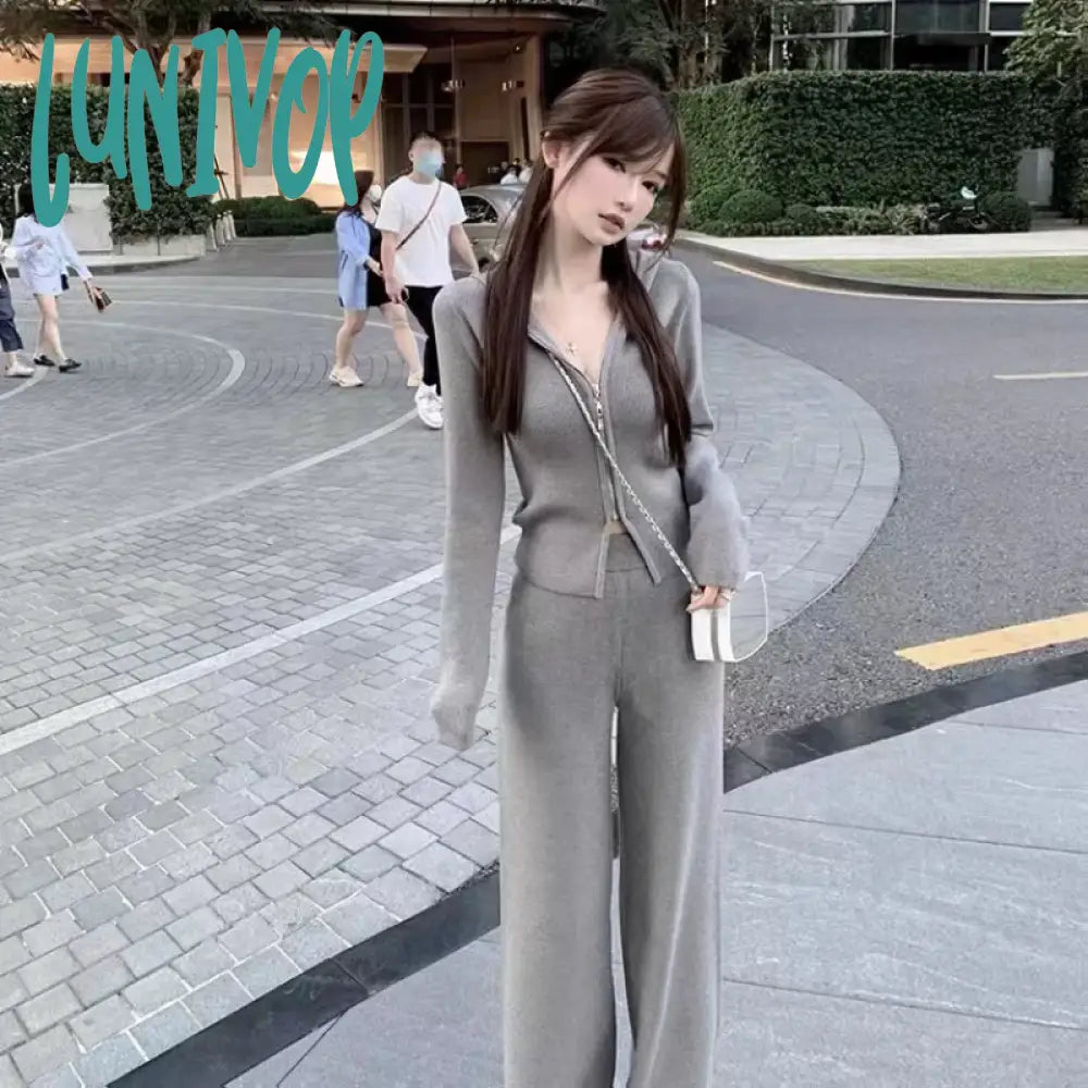 Lunivop Women Autumn Fashions New Two Leisure Tracksuit Long Sleeve Zipper Wide-Legged Pants Suit